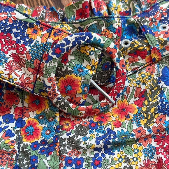 J Crew pleated belted shorts in Liberty Margaret Annie print size 0 100%… - Picture 4 of 14